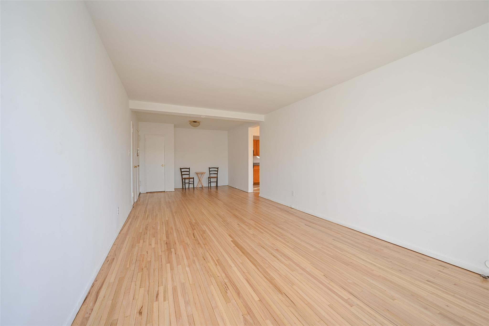 6535 Broadway 6a Property Photo 9