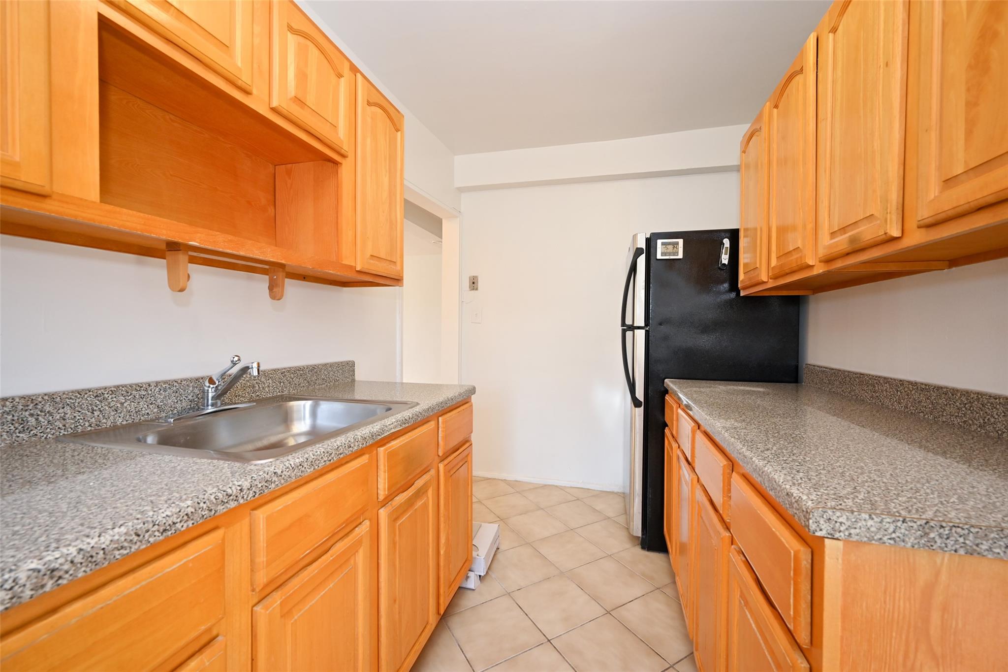6535 Broadway 6a Property Photo 12