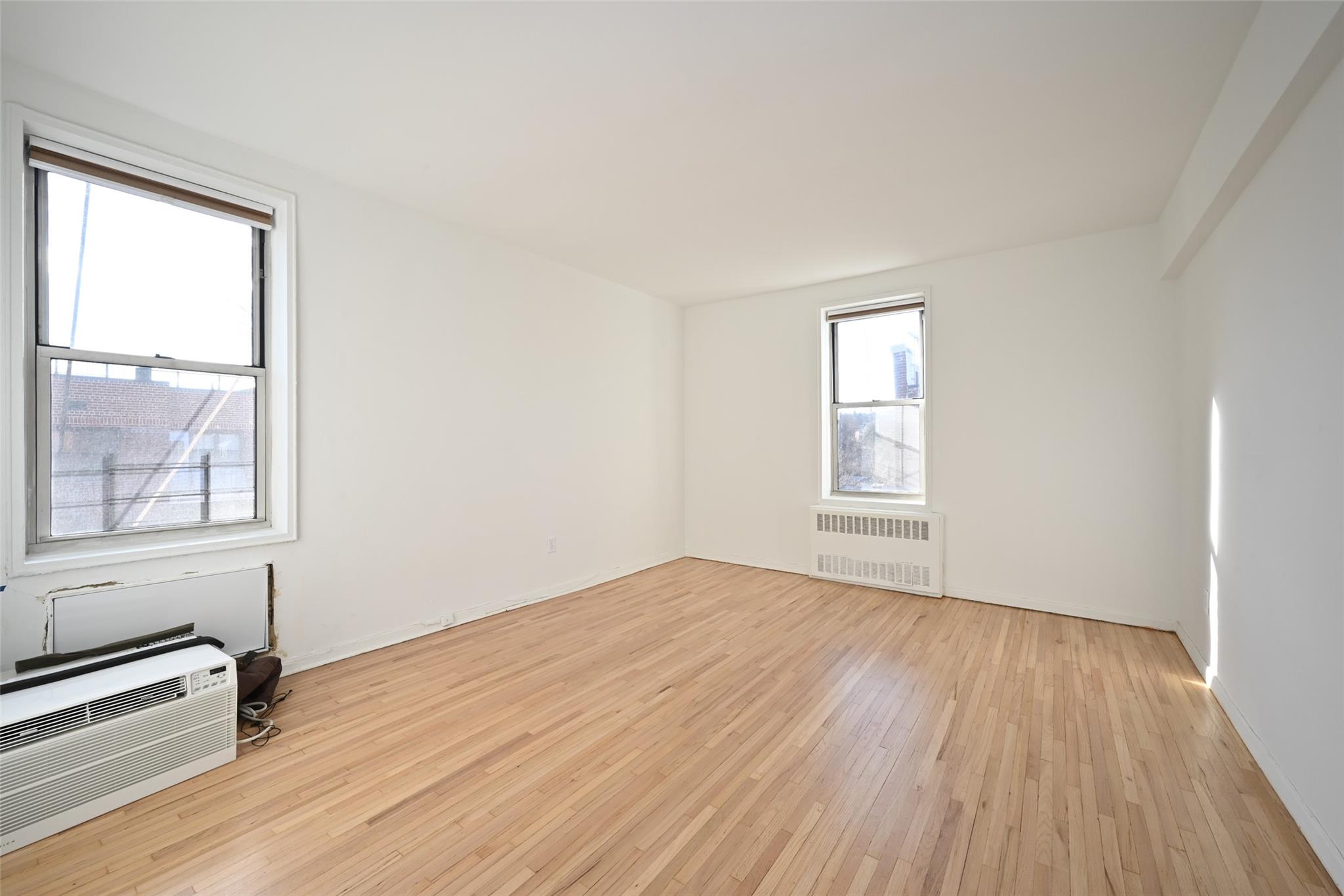 6535 Broadway 6a Property Photo 16