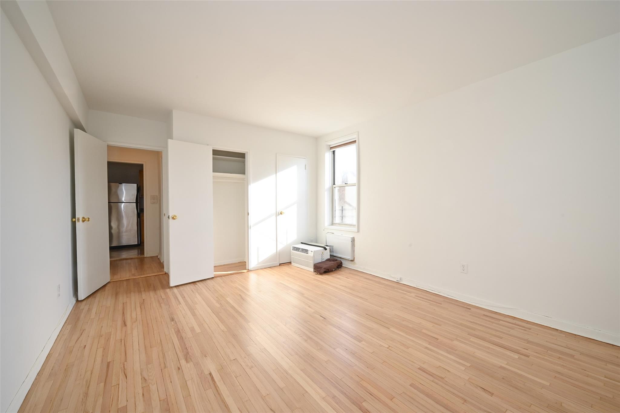 6535 Broadway 6a Property Photo 17