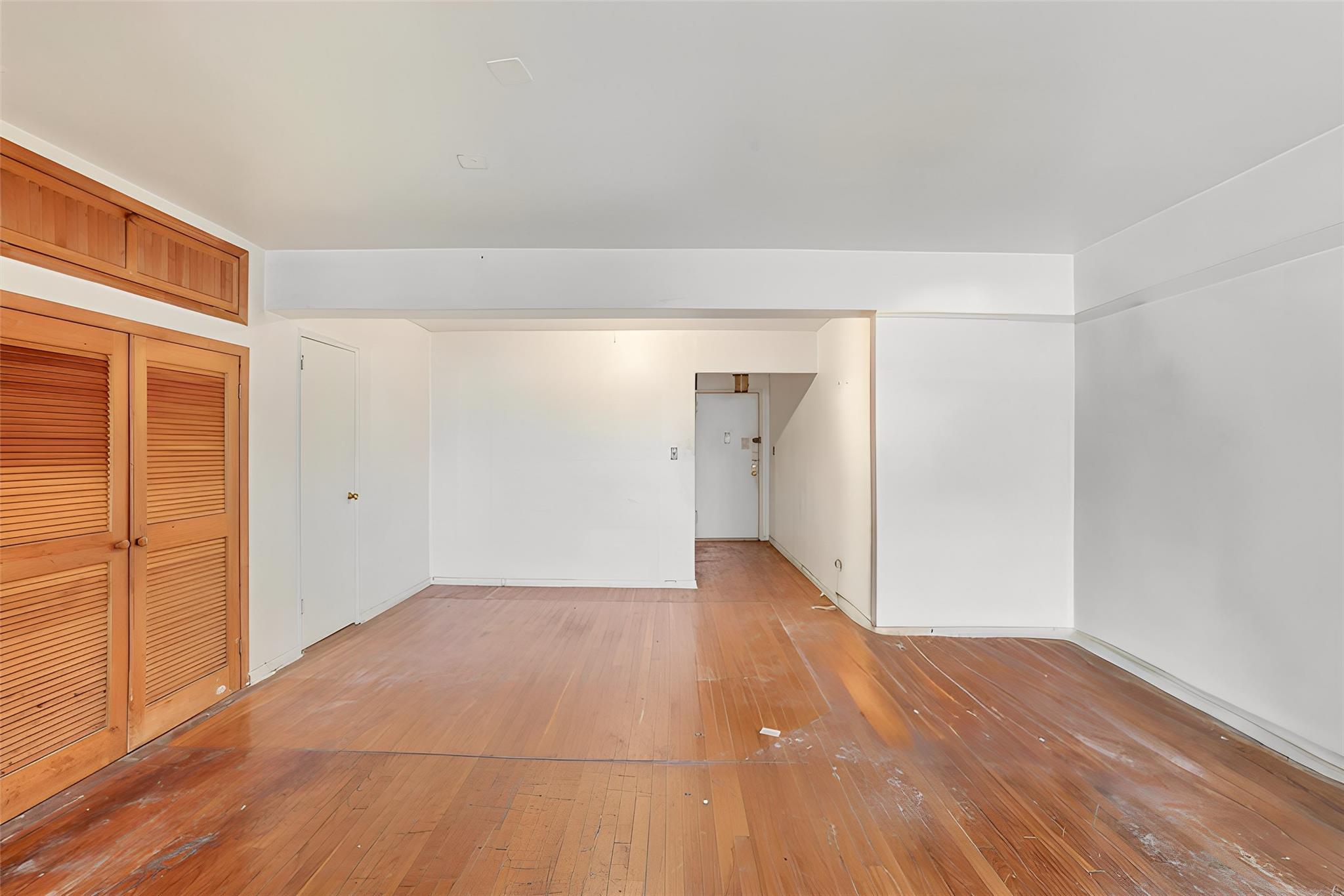 836 Tilden Street 5e Property Photo 6