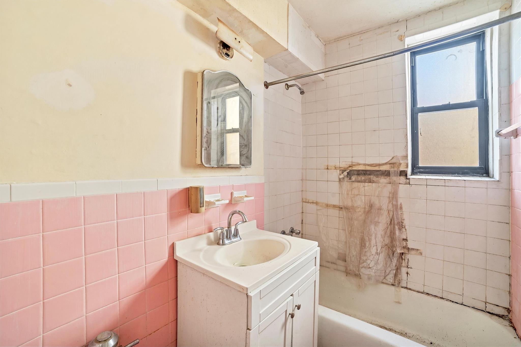 836 Tilden Street 5e Property Photo 10