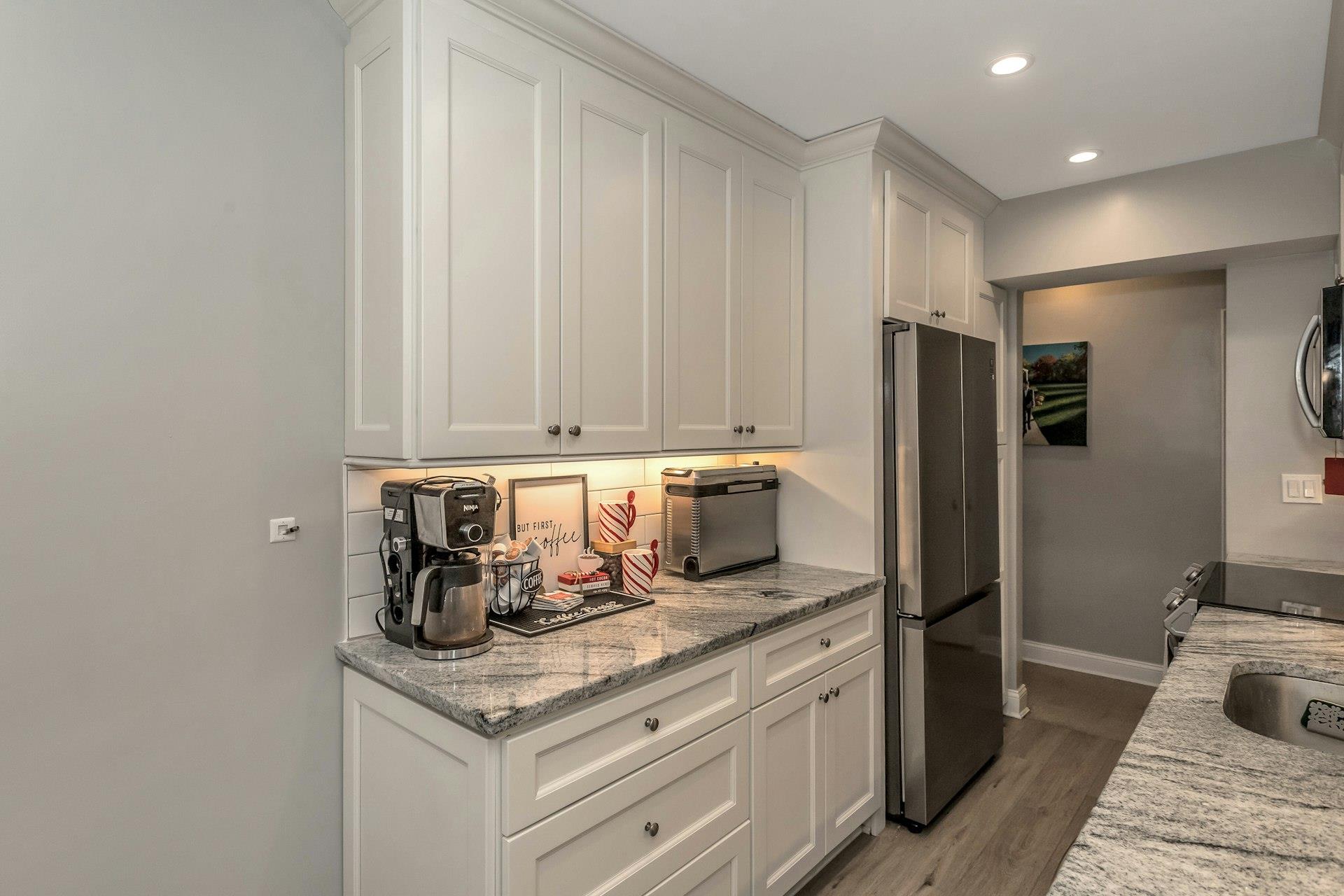 60 Hempstead Avenue 1k Property Photo 10
