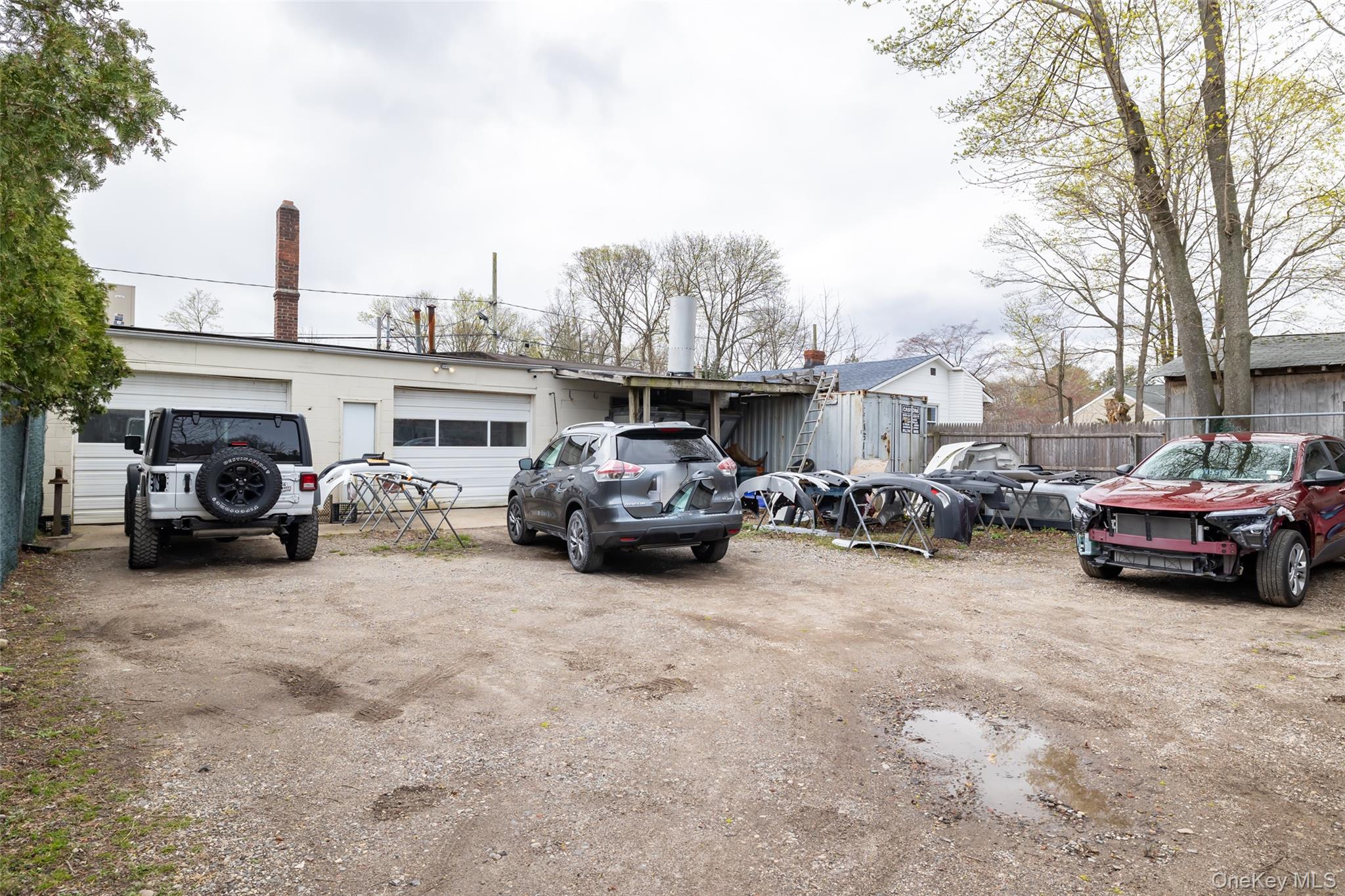 400 Lake Avenue Property Photo 14