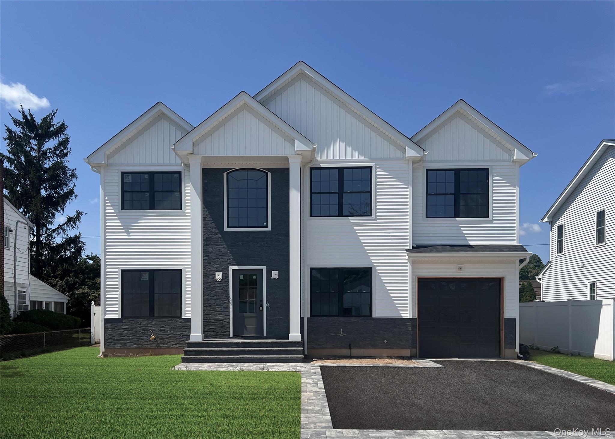 48 Knickerbocker Road Property Photo 1