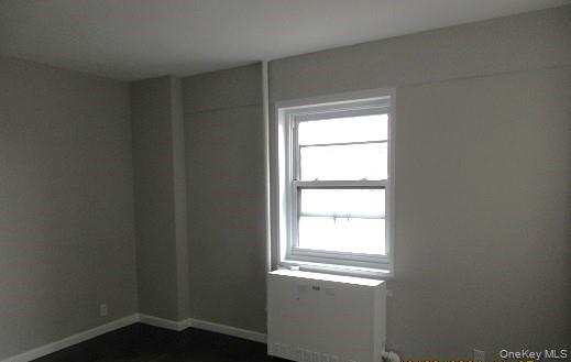 9 Fordham Hill Oval 9f Property Photo 5