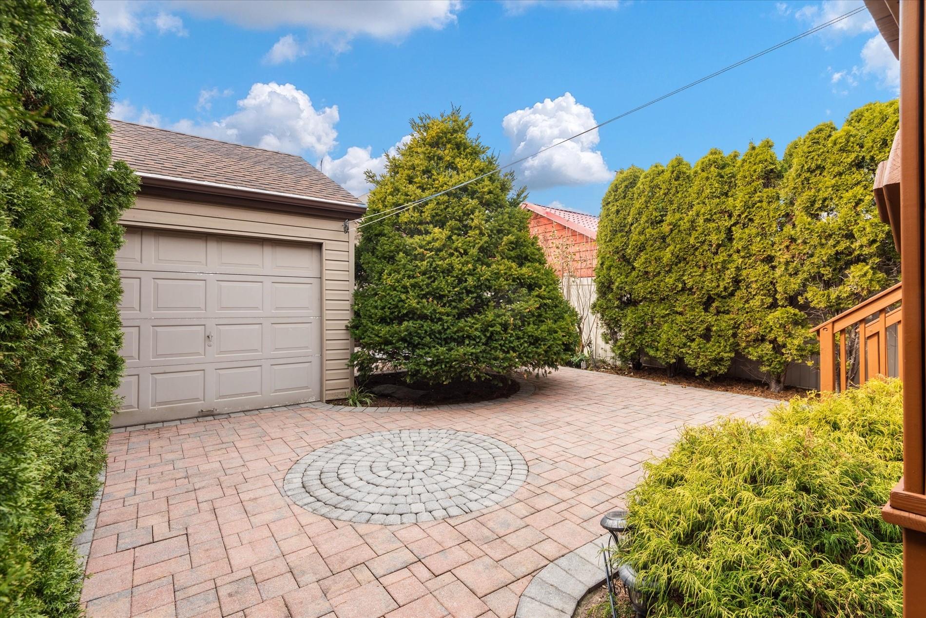 63-16 84th Place Property Photo 12