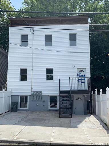 88 Taft Avenue Property Photo 1