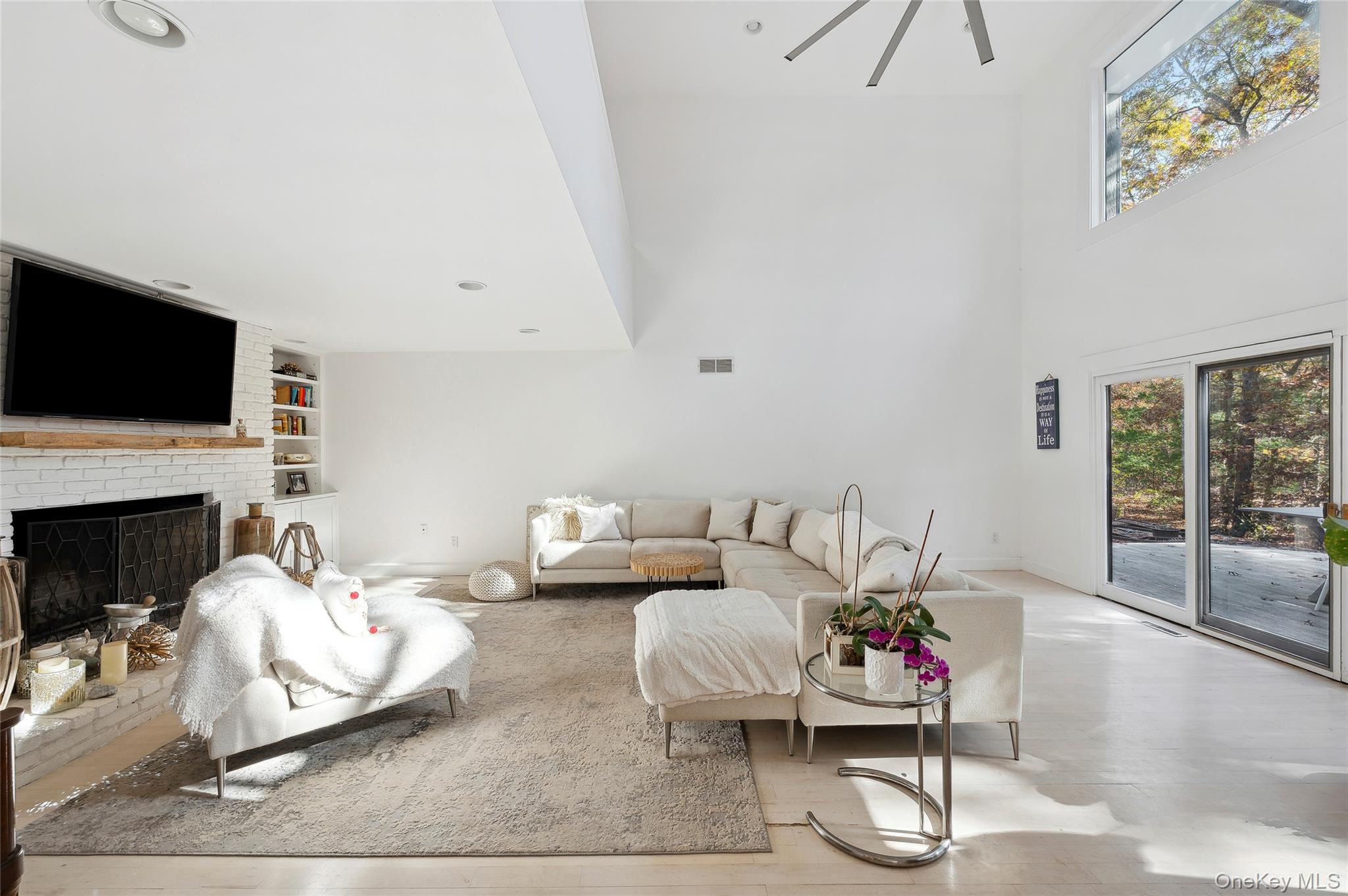 6 Woodland Way Property Photo 6