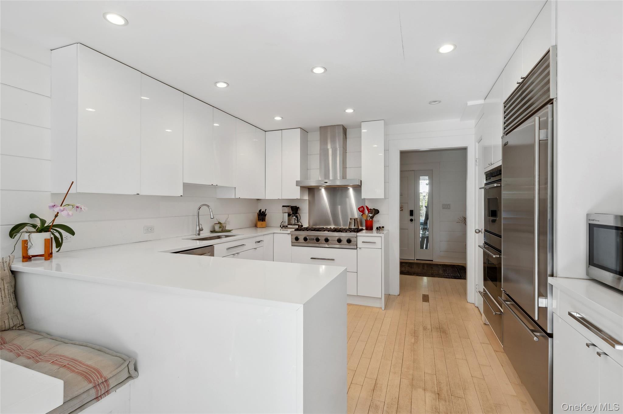 6 Woodland Way Property Photo 9