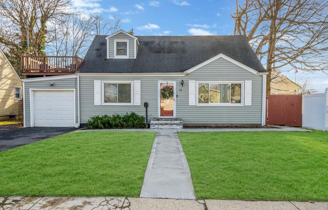 92 W Smith Street Property Photo