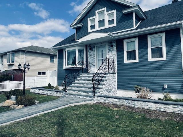119 S Bay Avenue Property Photo 1
