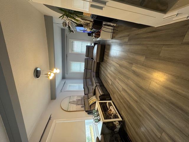 119 S Bay Avenue Property Photo 16