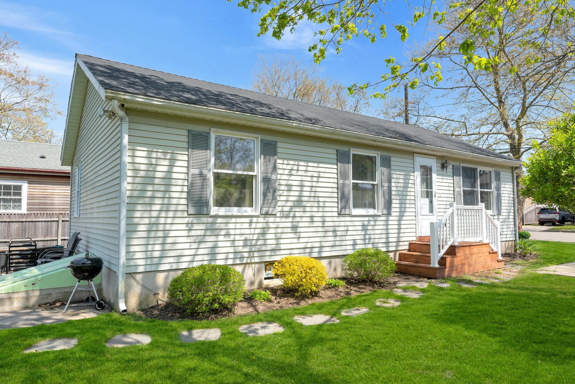 411 2nd Street Property Photo 1