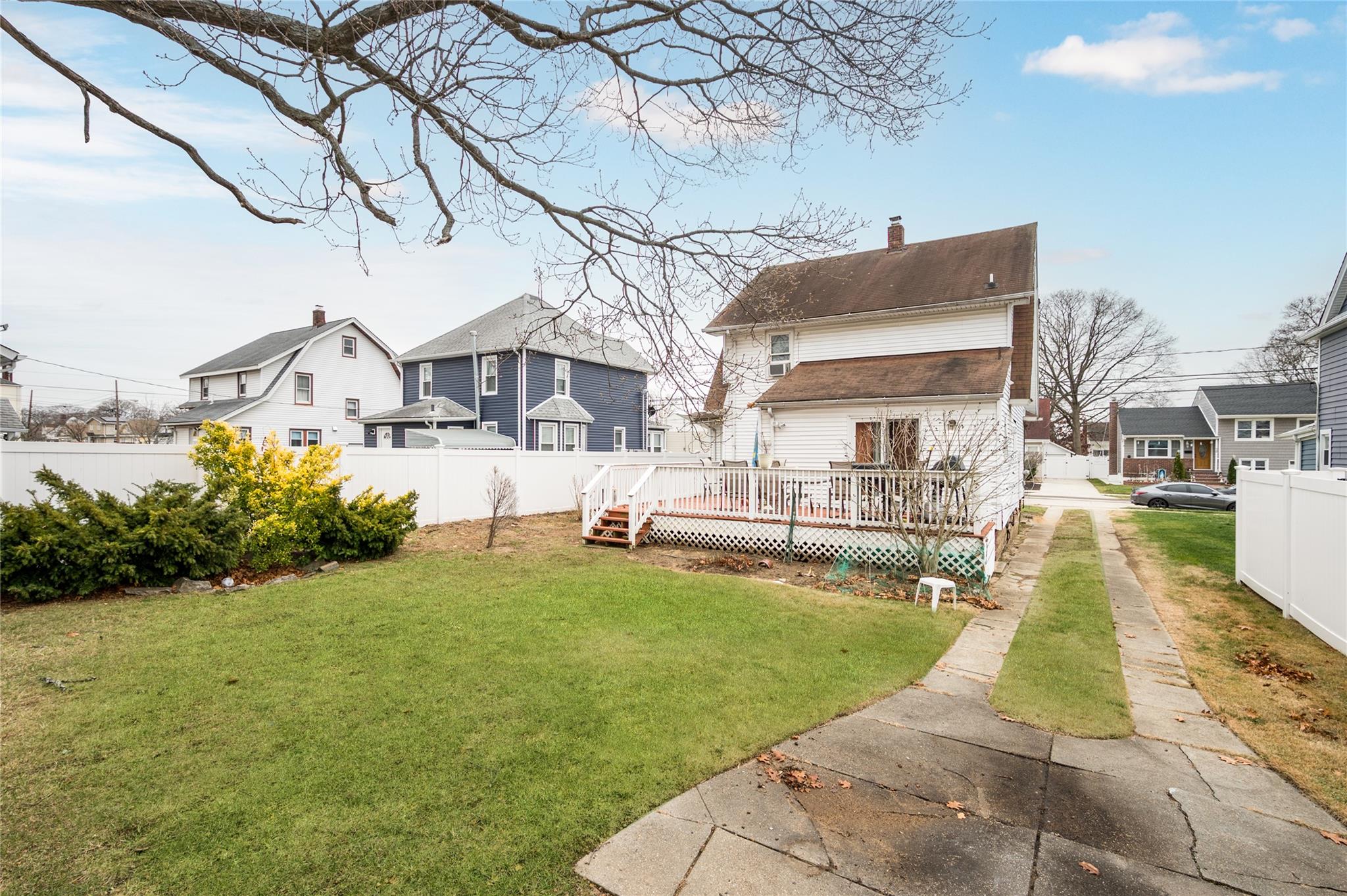 67 E Dean Street Property Photo 24