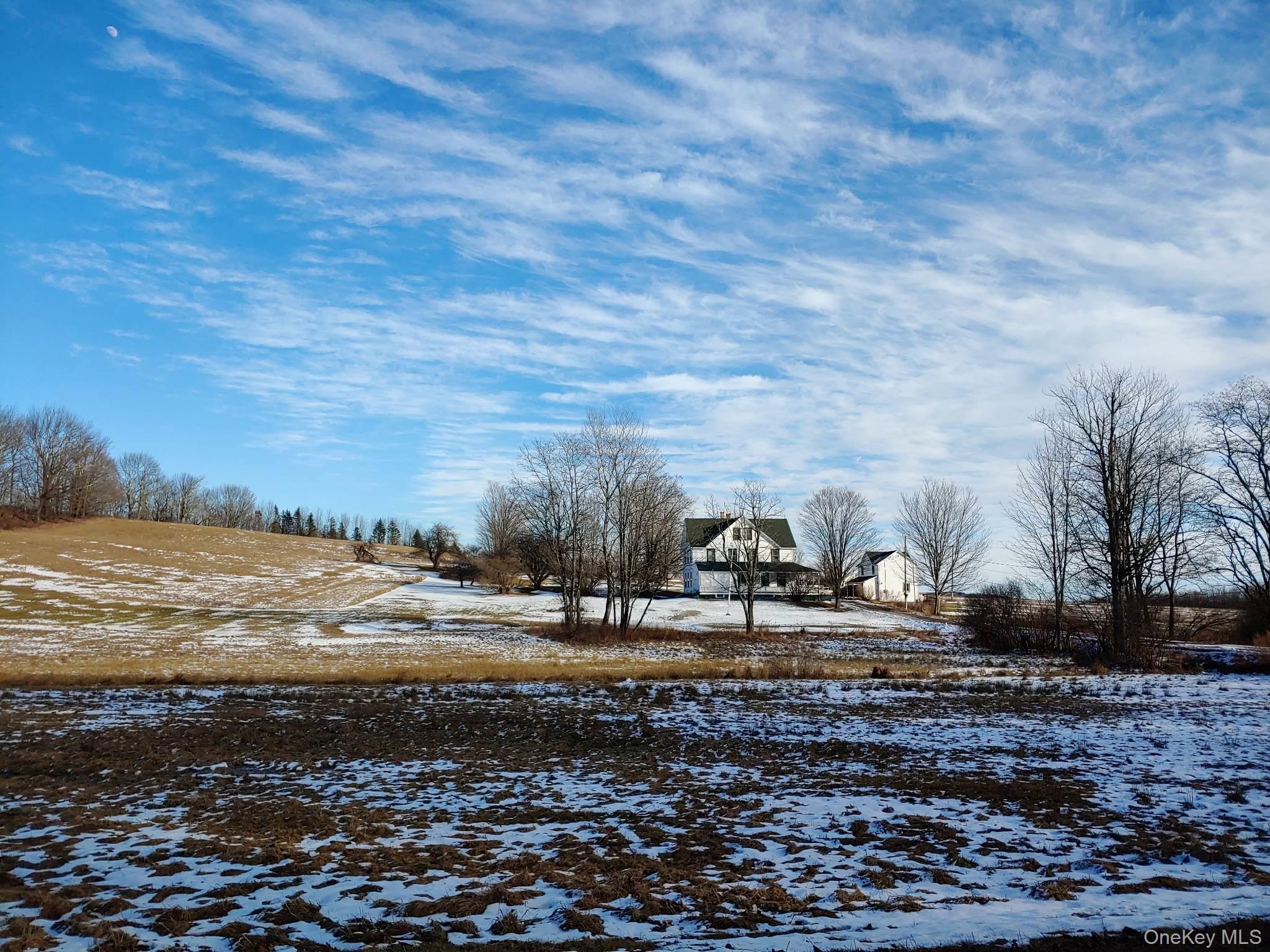 354 E Hill Road Property Photo 4