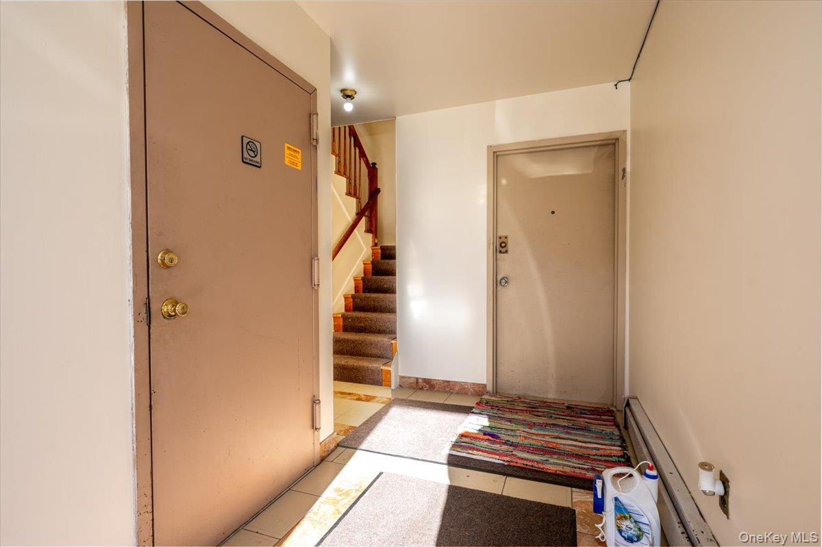 2873 Roebling Avenue Property Photo 2