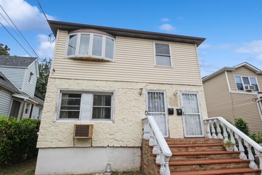 146-31 176th Street Property Photo