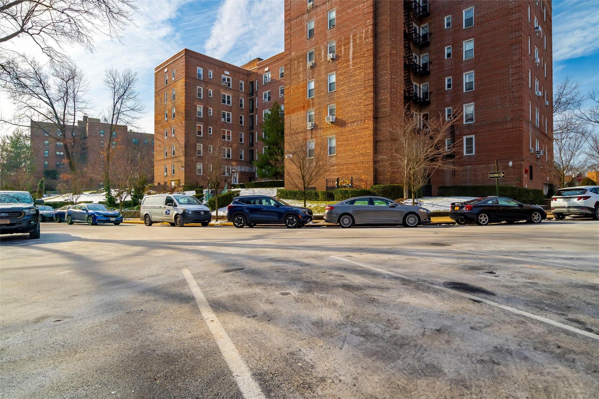 5635 Netherland Avenue 4e Property Photo 20