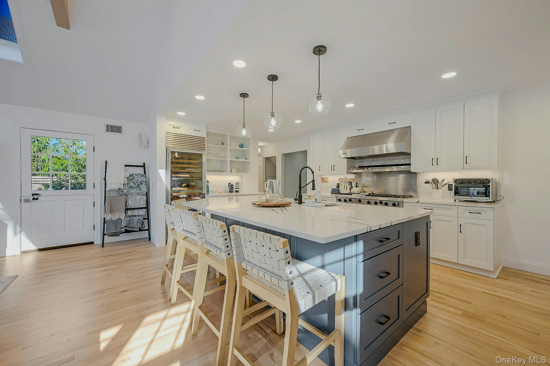 5270 Nassau Point Road Property Photo 4