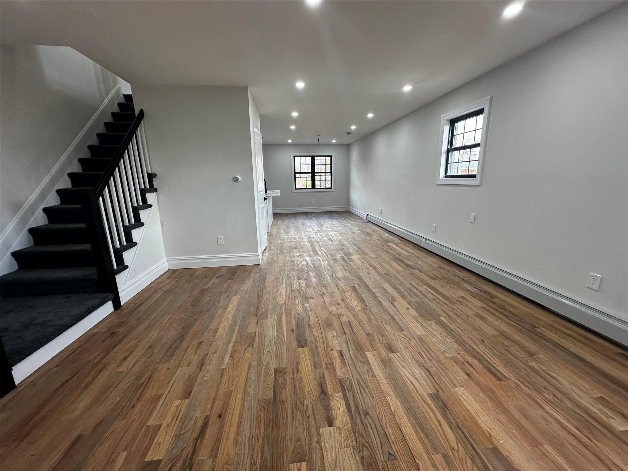 225-53 Murdock Avenue Property Photo 2