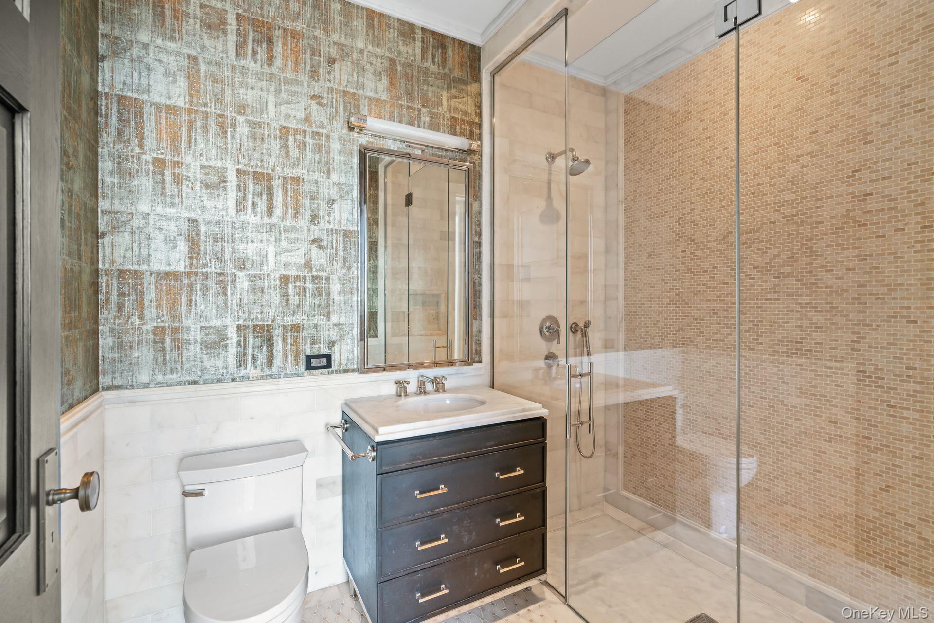 212 W 18th Street Ph2 Property Photo 20
