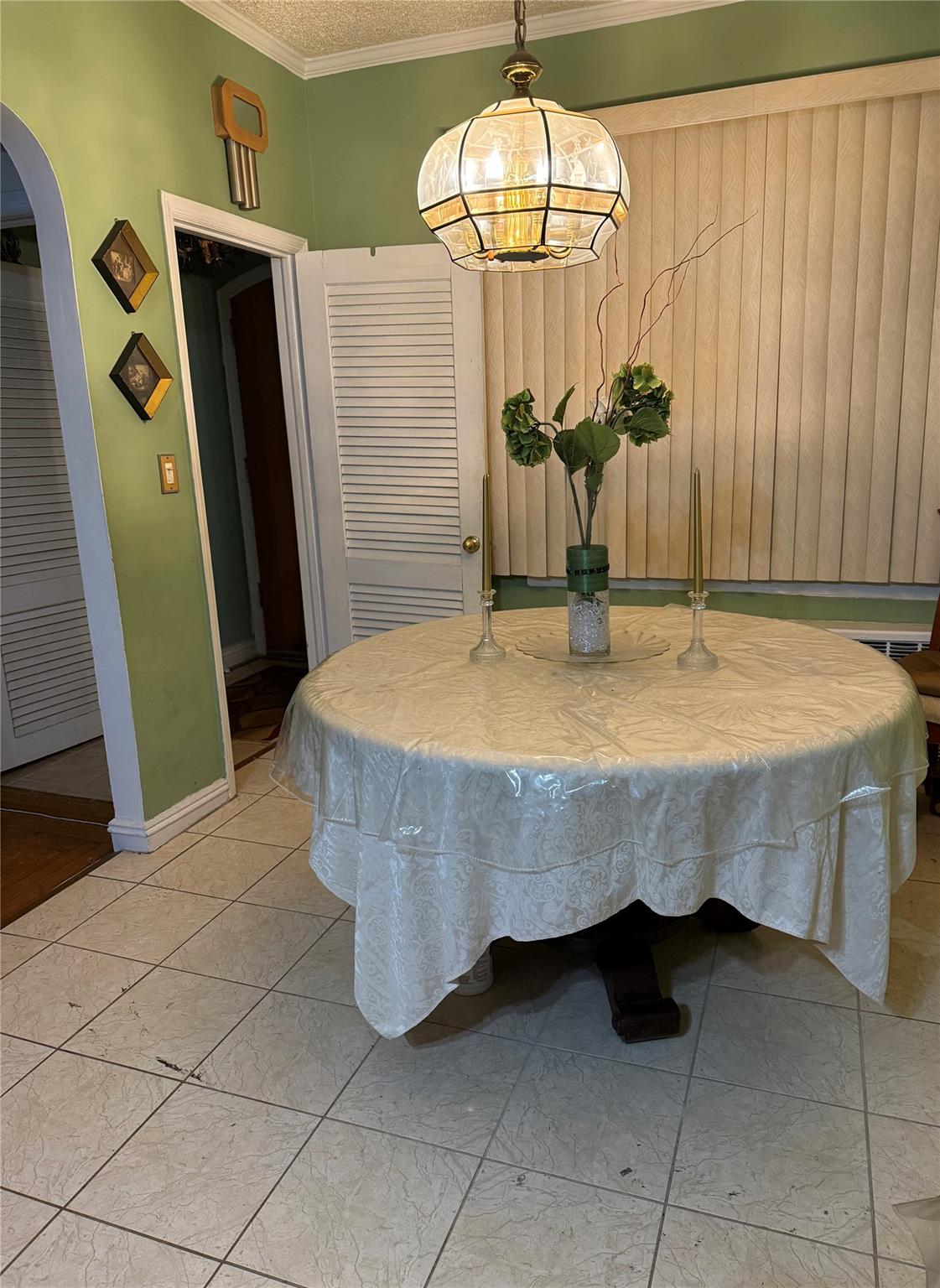 541 East 54th Street Property Photo 4