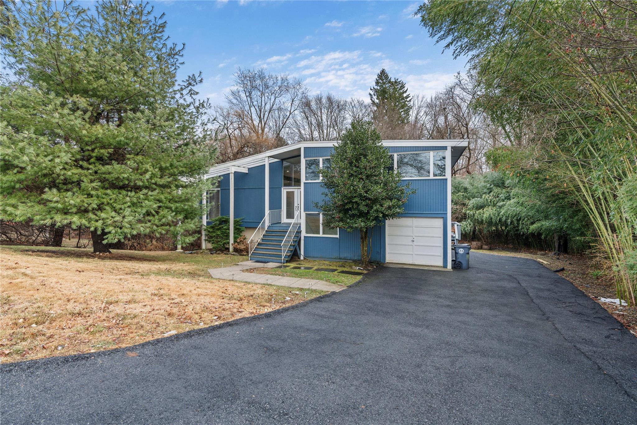 22 Balmoral Crescent Property Photo