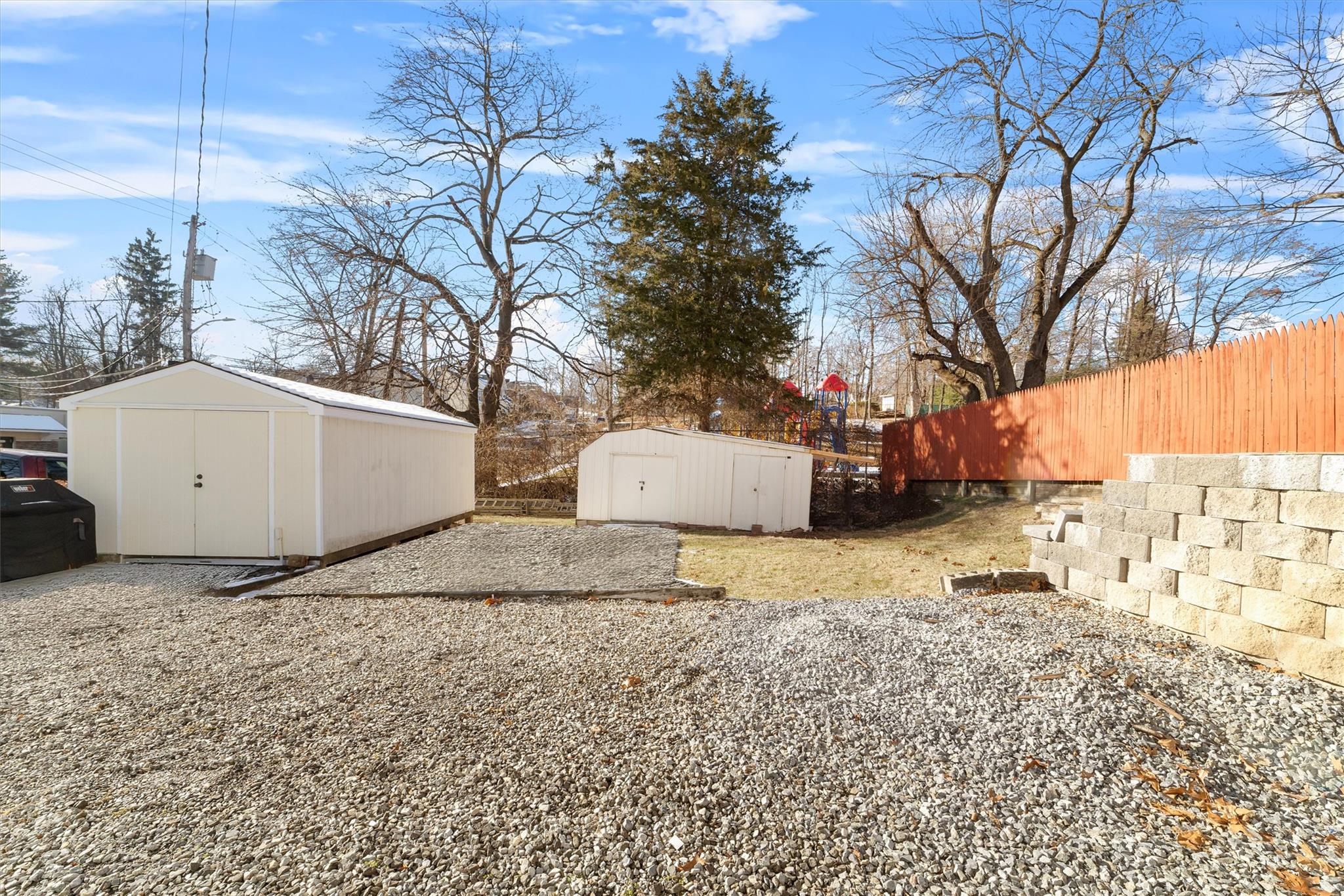 132 S Highland Avenue Property Photo 28