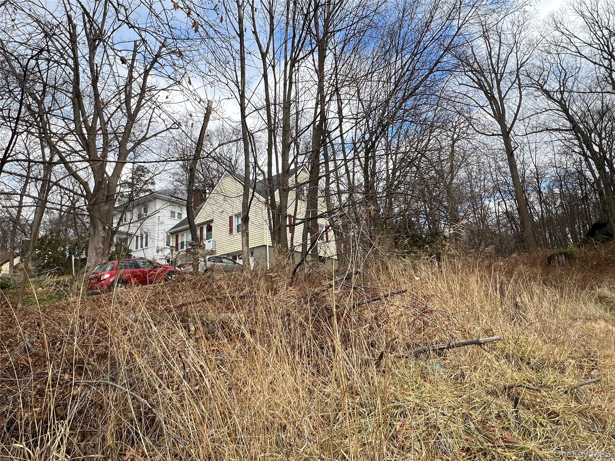 527 Union Avenue Property Photo 4
