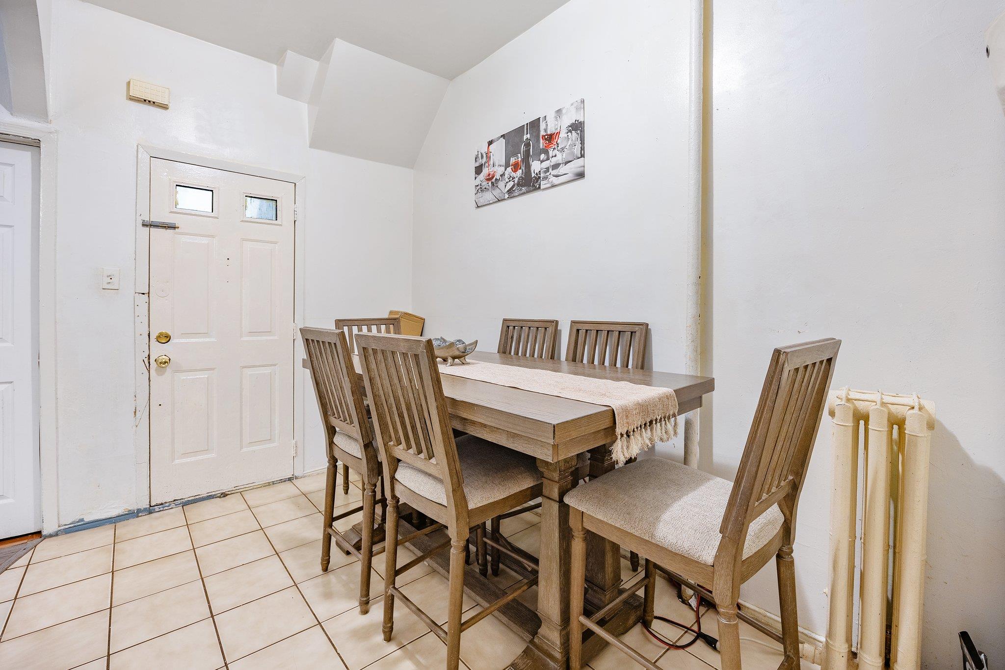 170 Montauk Avenue Property Photo 7