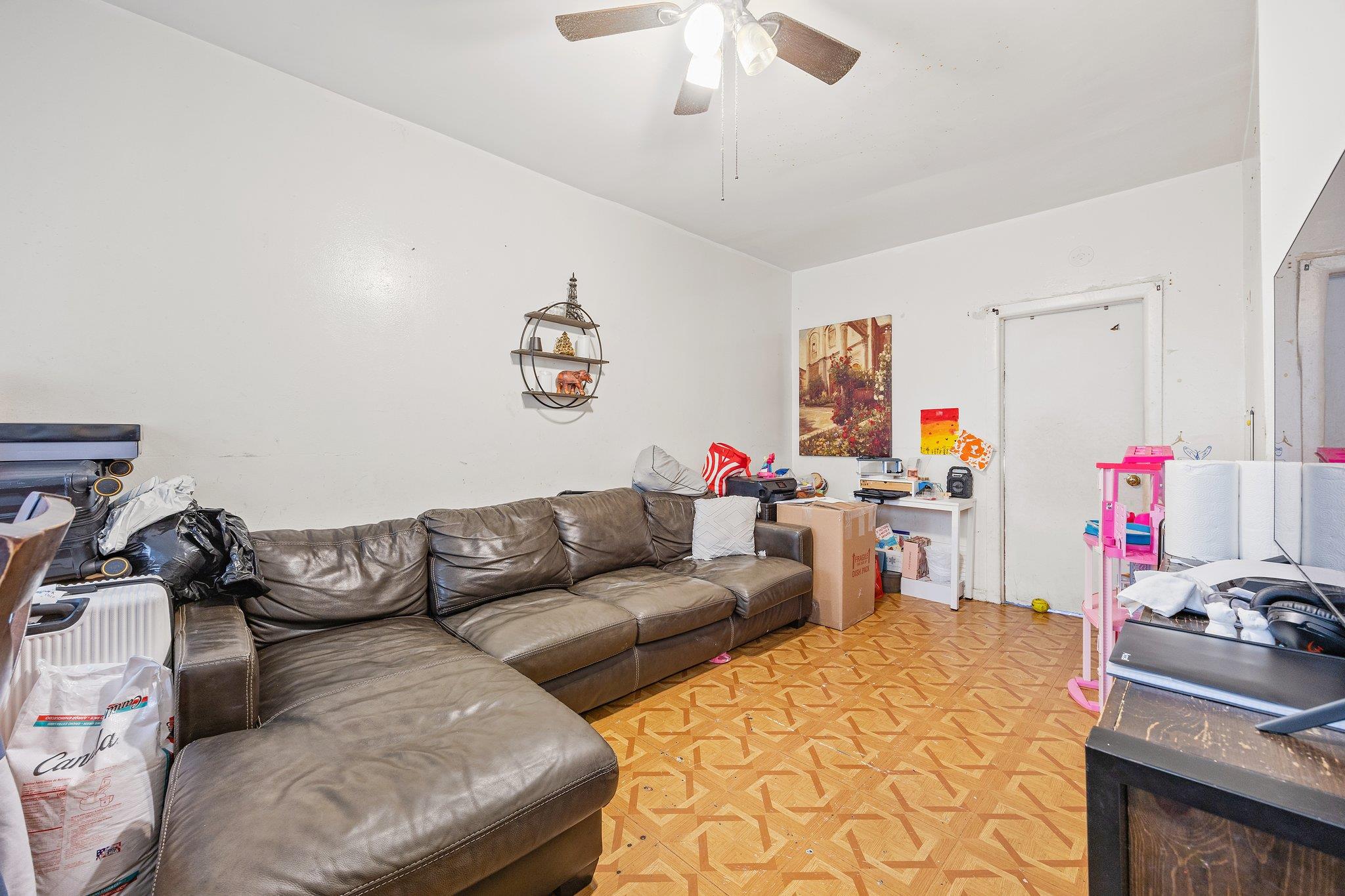 170 Montauk Avenue Property Photo 18