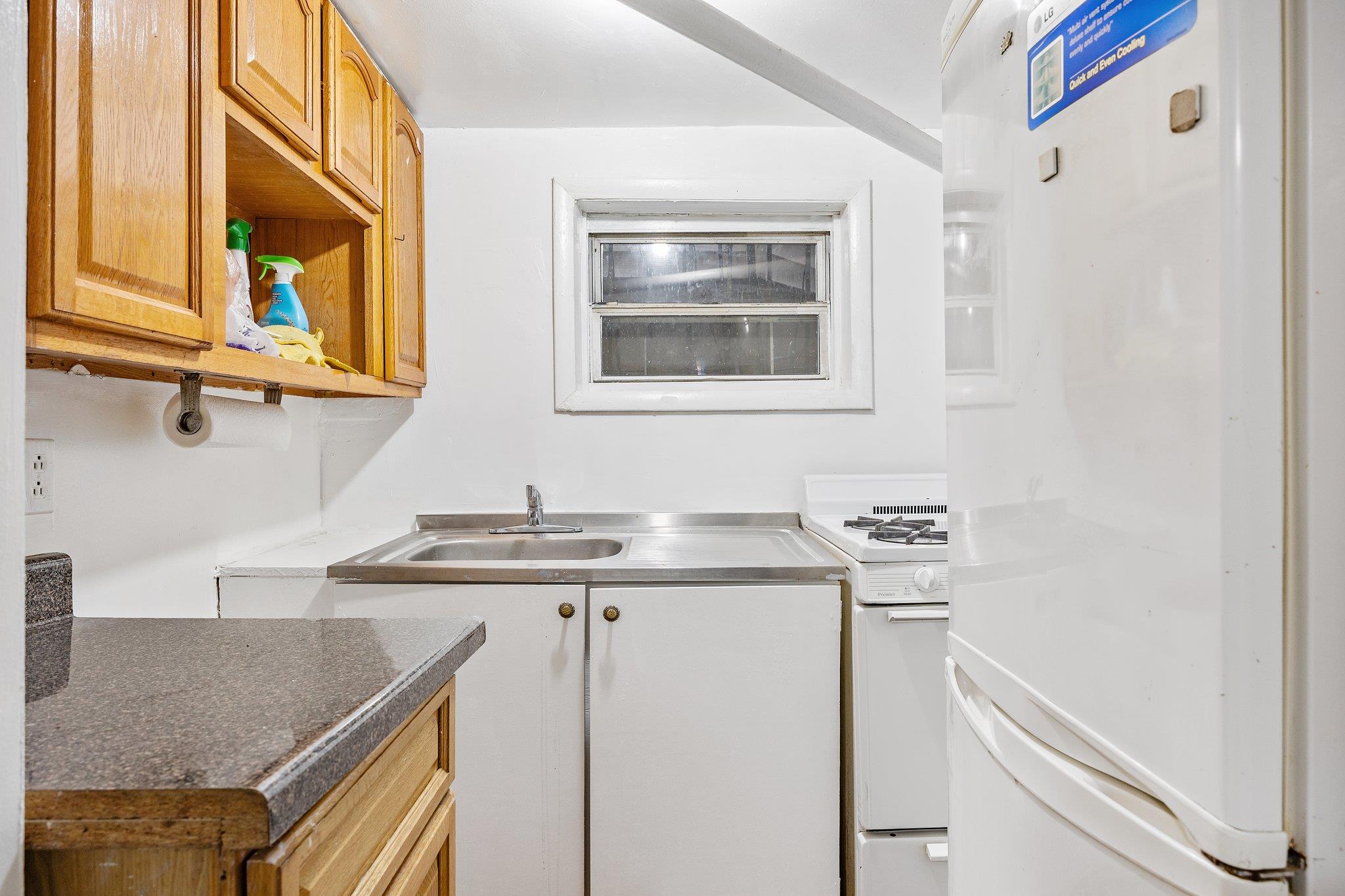 170 Montauk Avenue Property Photo 21
