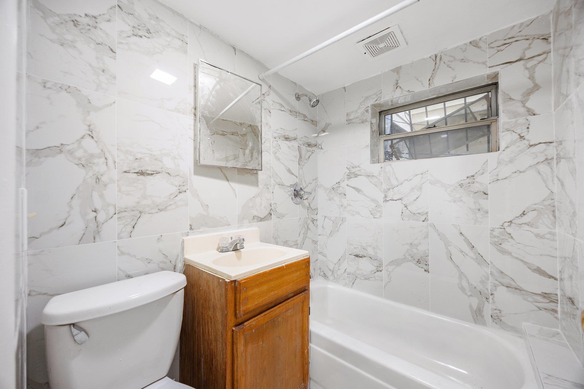 170 Montauk Avenue Property Photo 23