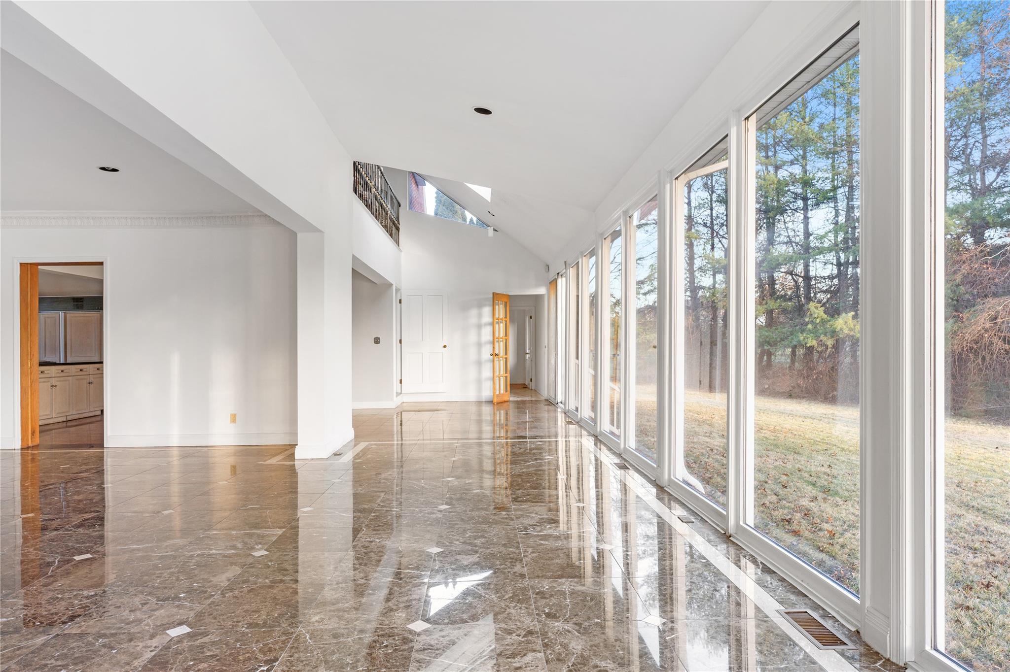 21 Overbrooke Lane Property Photo 8