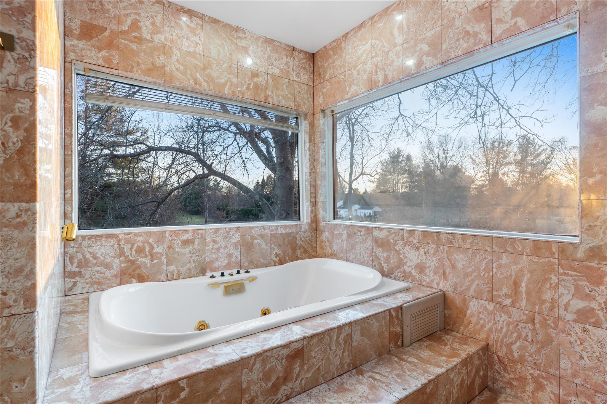 21 Overbrooke Lane Property Photo 20