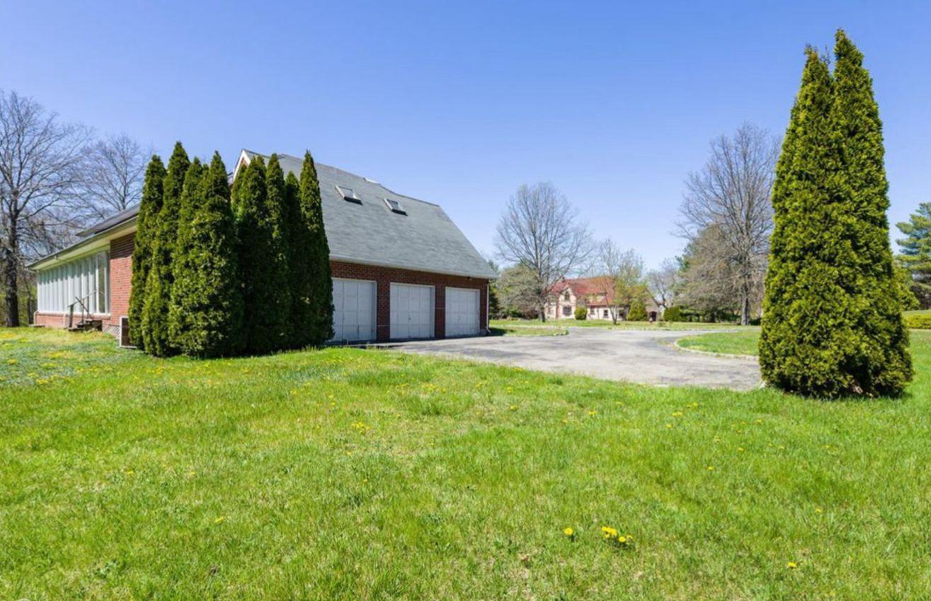 21 Overbrooke Lane Property Photo 30