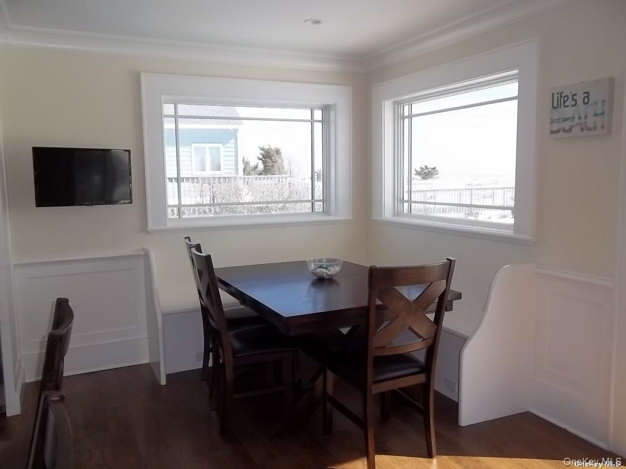 493 Dune Road Property Photo 5
