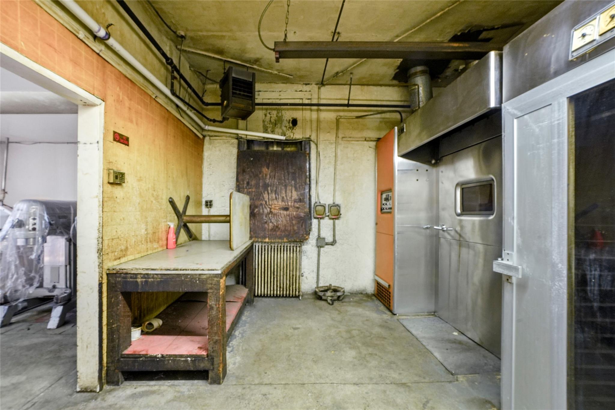 55-01 Metropolitan Property Photo 5