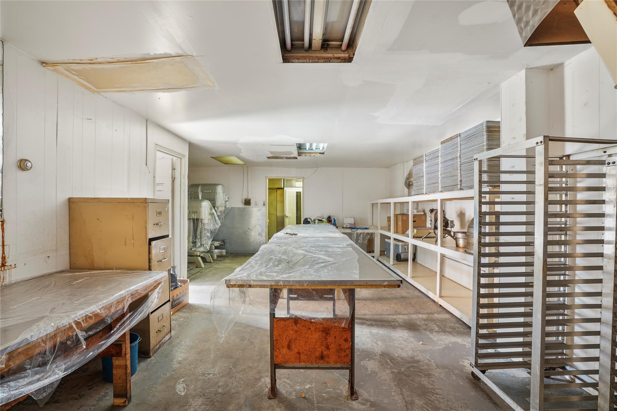 55-01 Metropolitan Property Photo 8
