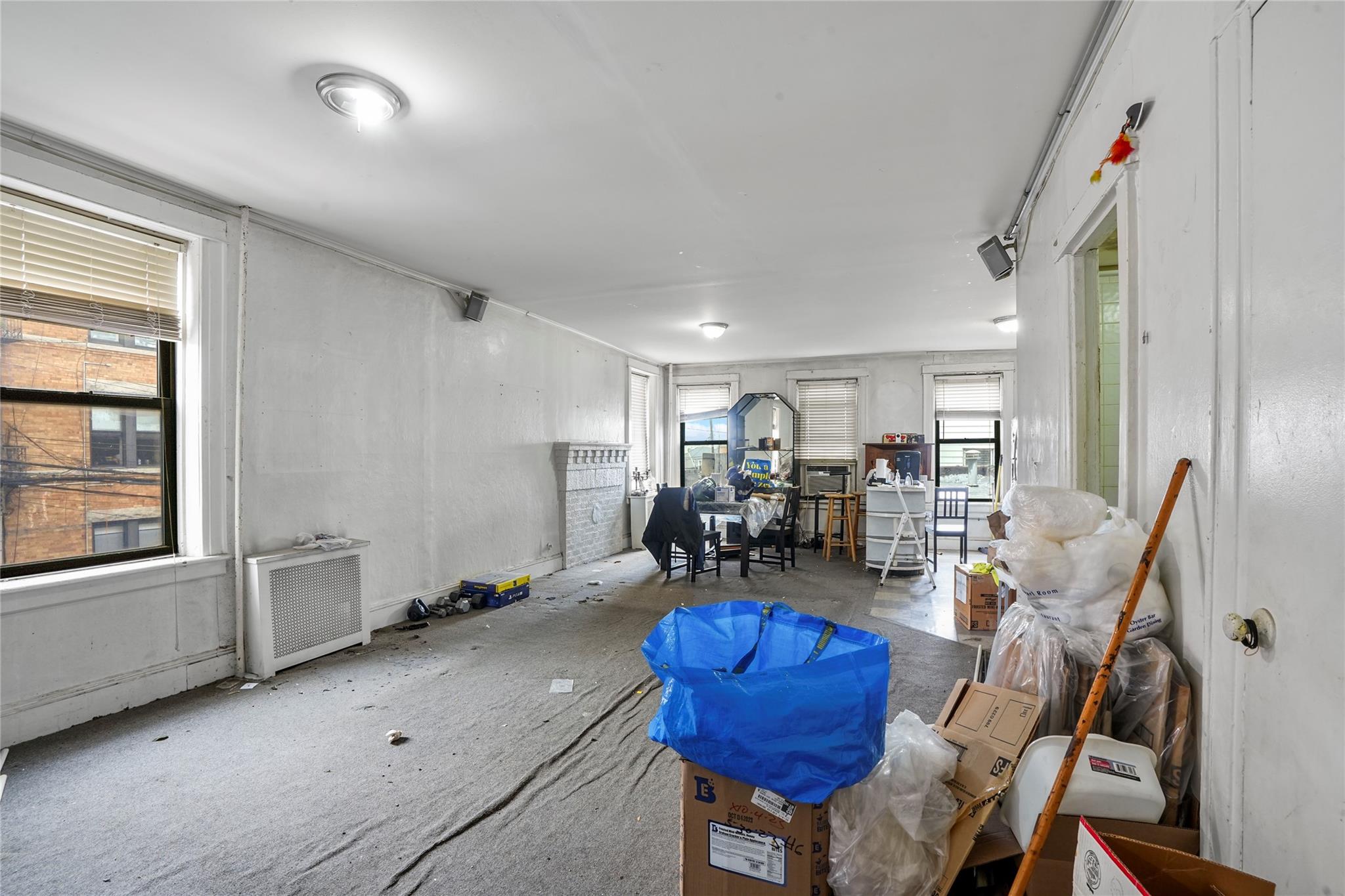 55-01 Metropolitan Property Photo 18