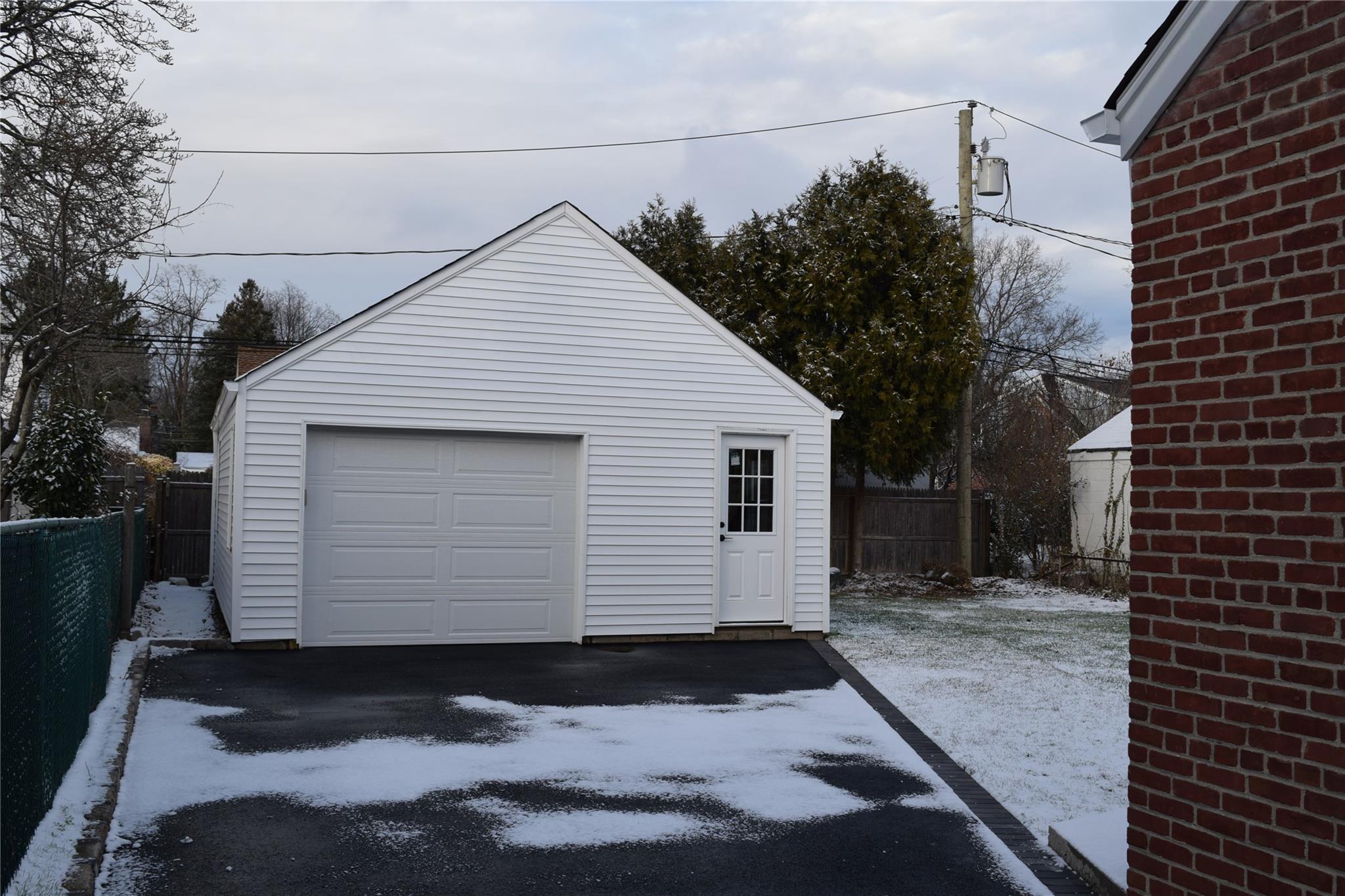 36 Woolsey Avenue Property Photo 4