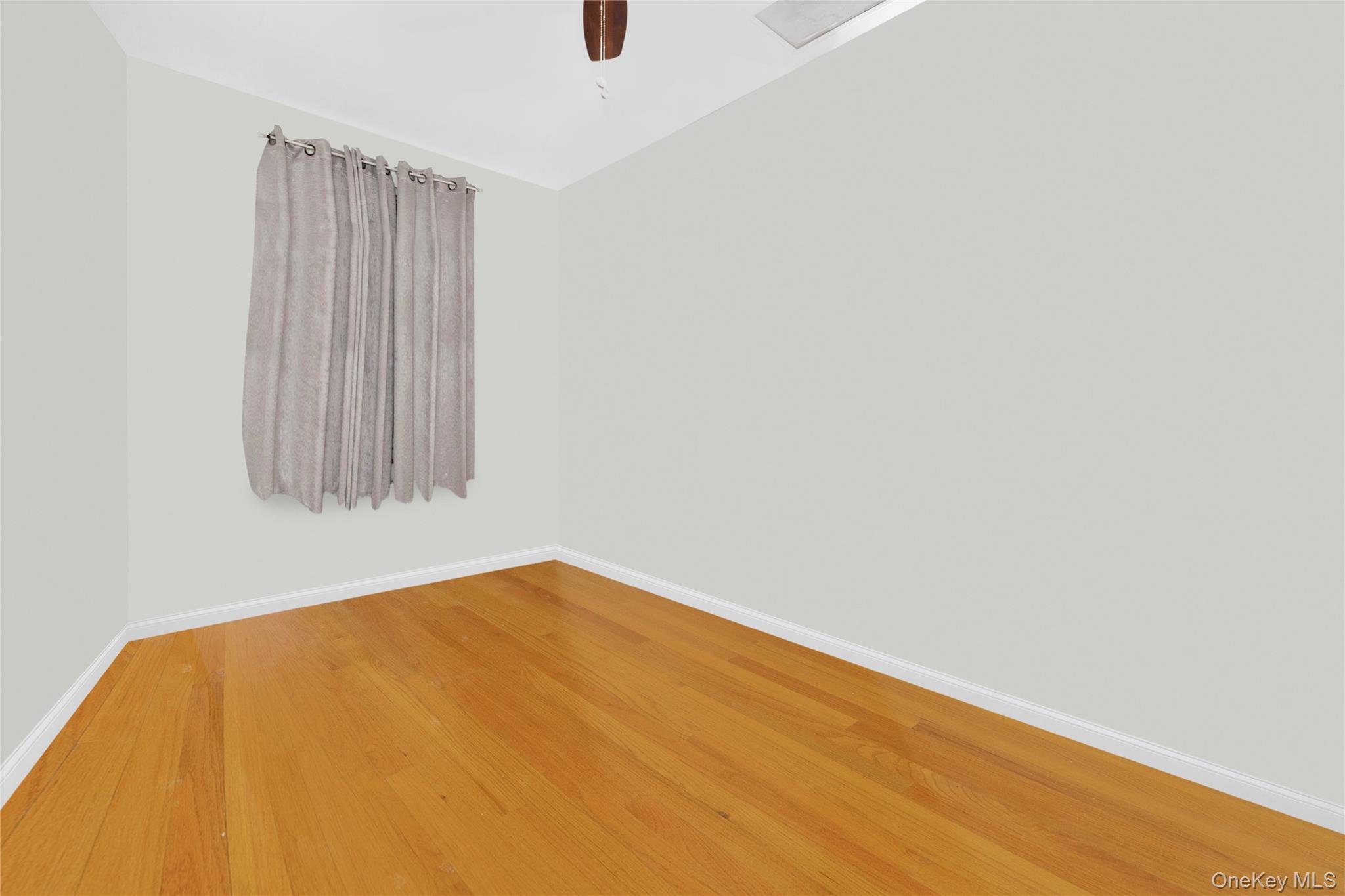 14-26 30 Drive Property Photo 32