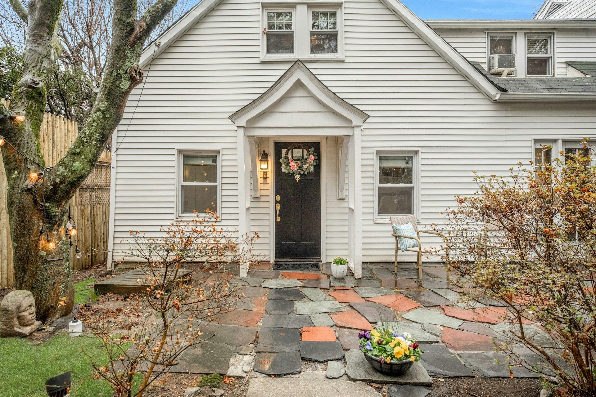 76 Woodlands Avenue Property Photo