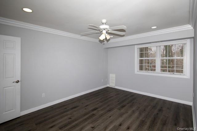 301 Tudor Lane 301 Property Photo 10