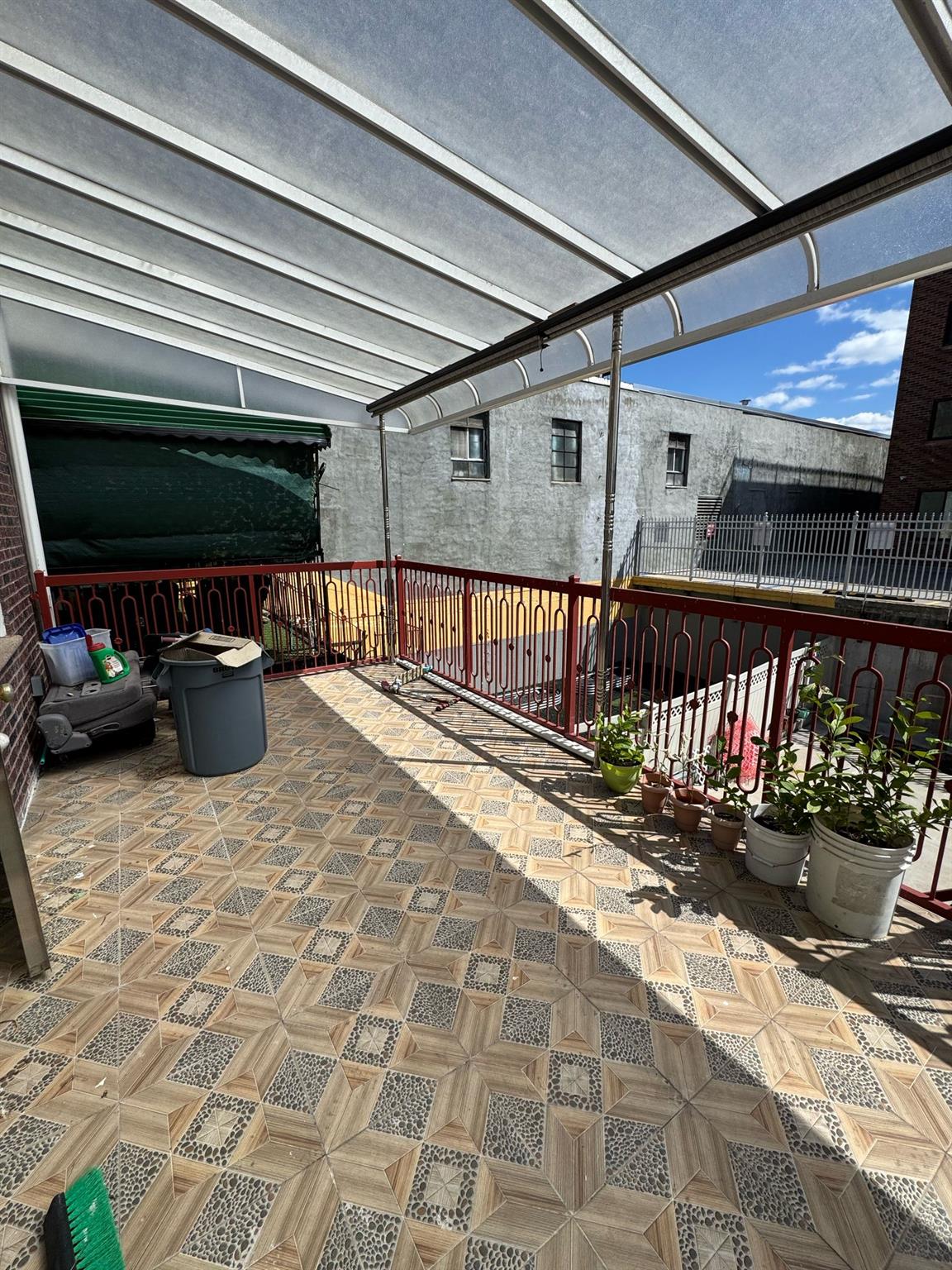2356 Waterbury Avenue Property Photo 15