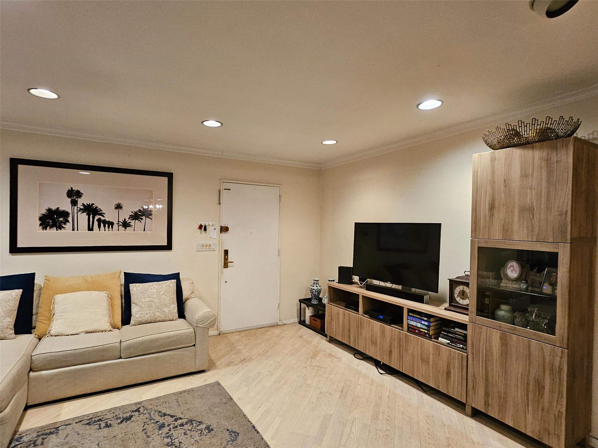 61-26 245th Place F-2 Property Photo 2