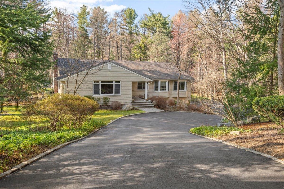 482 Berry Hill Road Property Photo