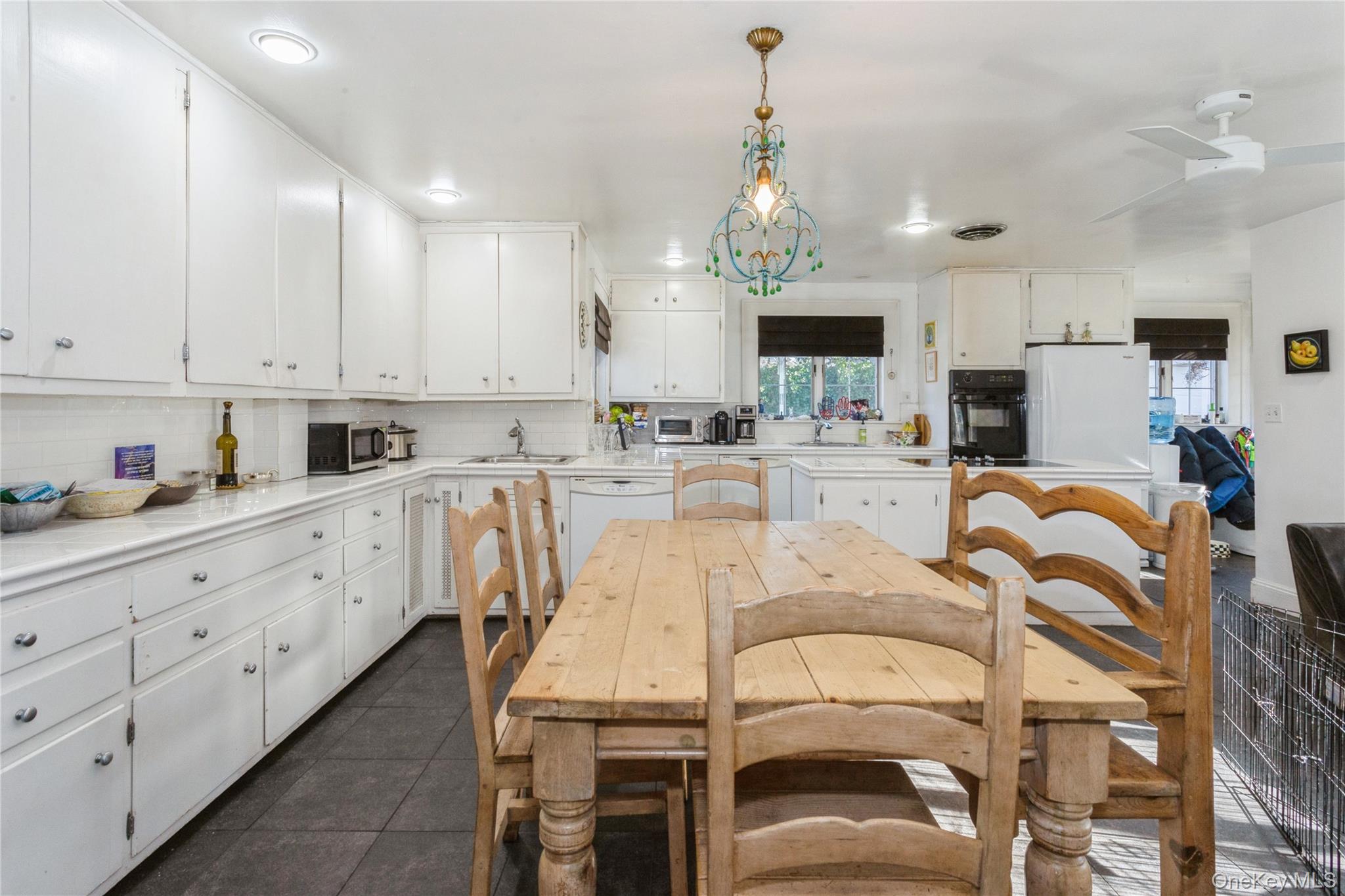 180 Longwood Crossing Property Photo 7