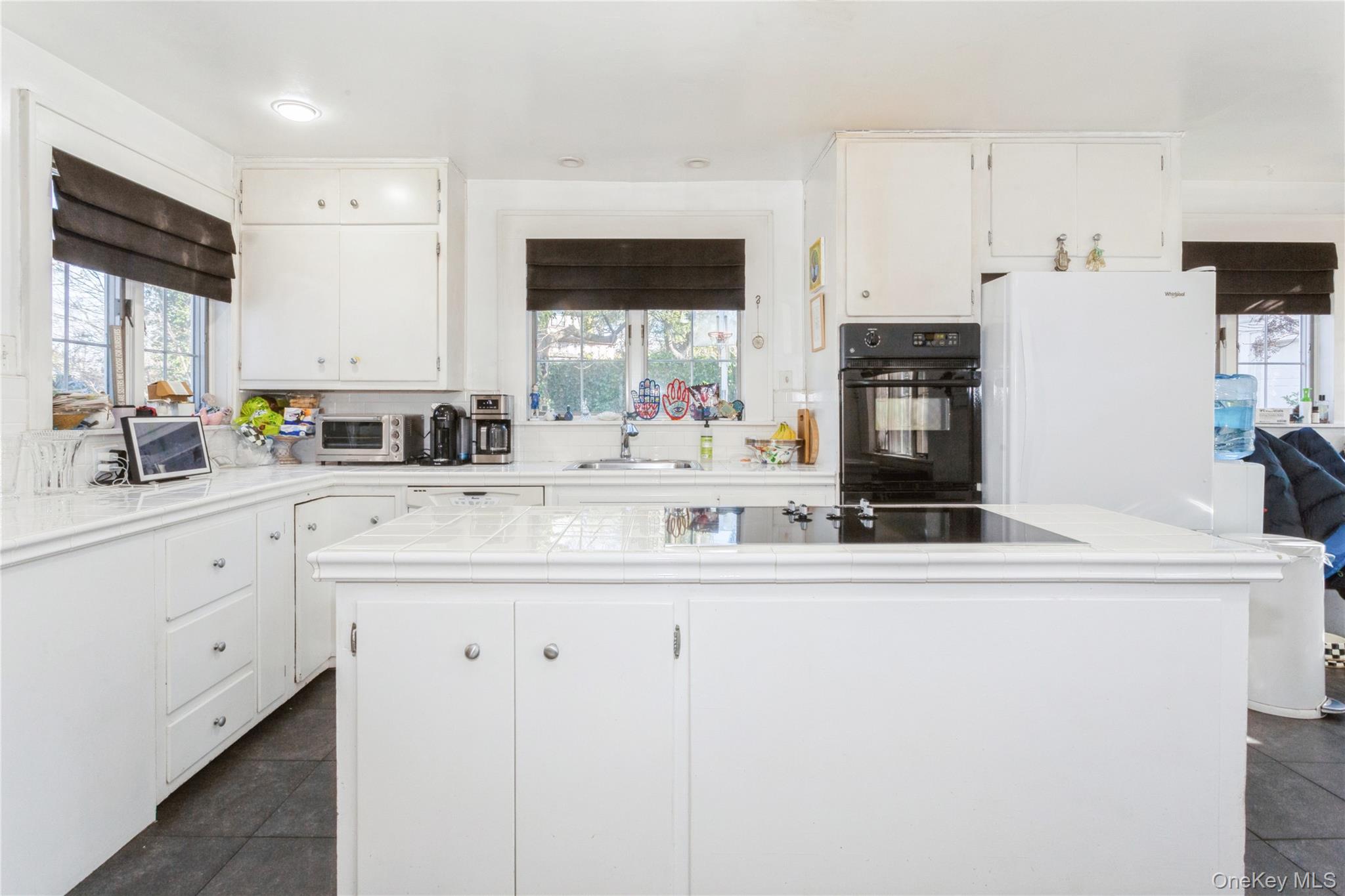 180 Longwood Crossing Property Photo 8